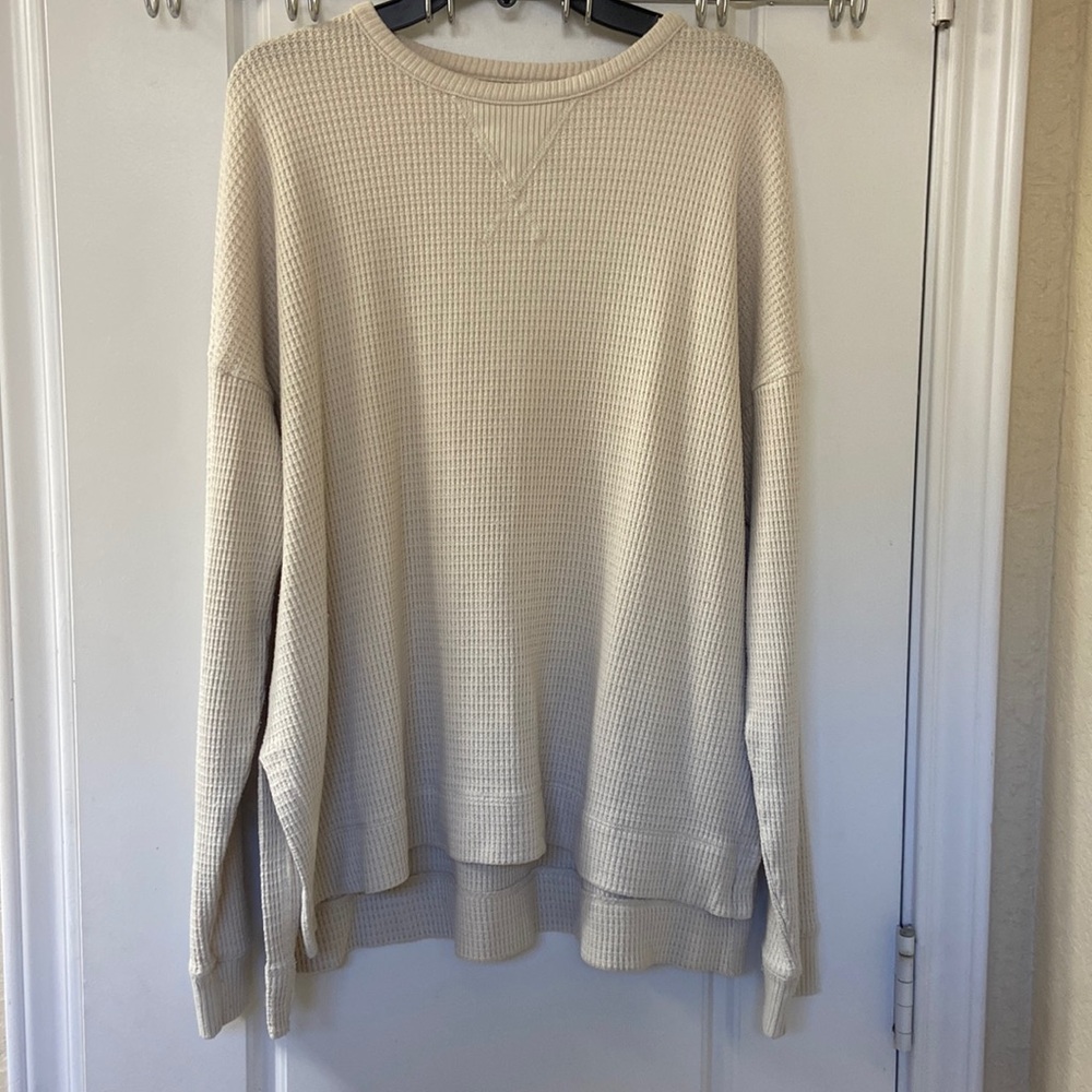 American Eagle White Sweater